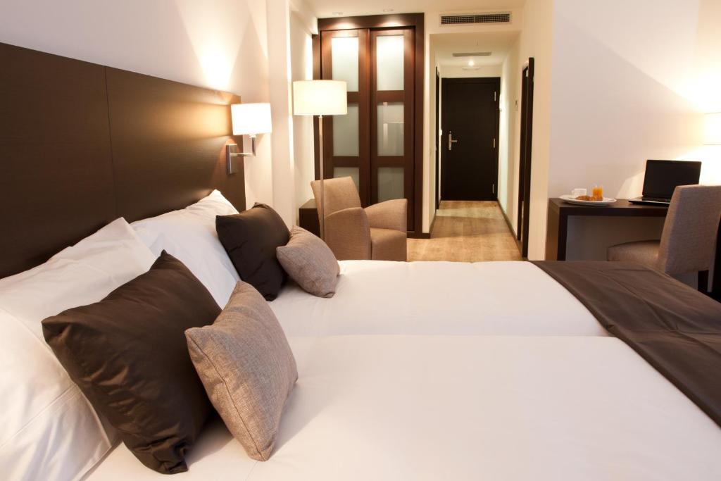 Hotel Paloma Tomelloso Chambre photo